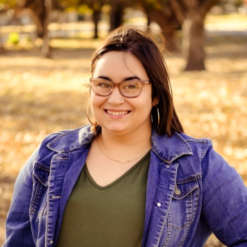 Meet your Posher, Alyssa